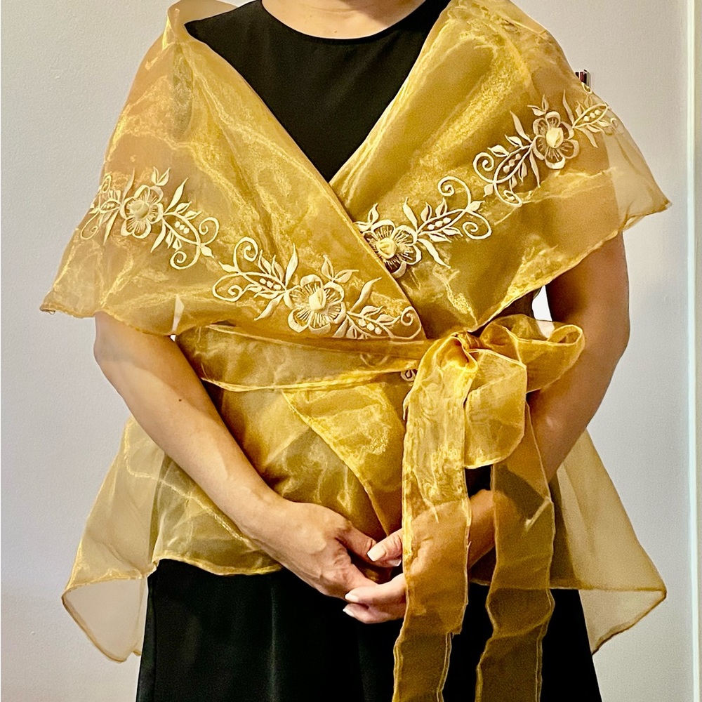 Elegant Floral Embroidered Wrap